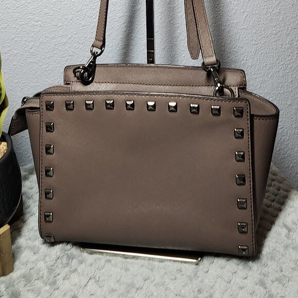 Authentic - Michael Kors Selma Studded Crossbody Saffiano Leather- PRICE IS FIRM - Picture 3 of 15